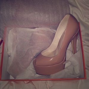 BRAND NEW Nude Pumps/Peep Toe